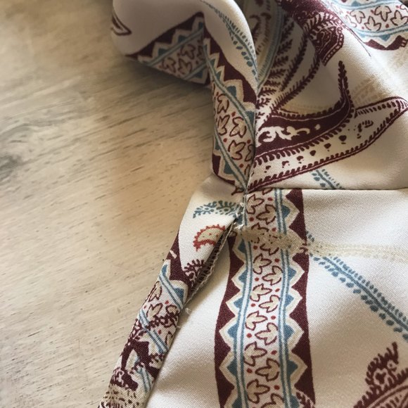 H&M Paisley Polyester 70's Vibe Button Down long sleeve sz 6 - Picture 11 of 13